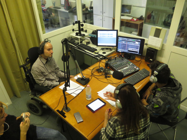 One More Lab a Radio FinestrAperta