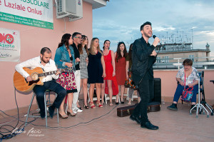 Dario Dee insieme ad alcuni componenti dei True Colors, suo progetto musicale