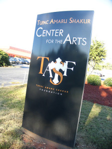 Il manifesto della "Shakur Foundation"