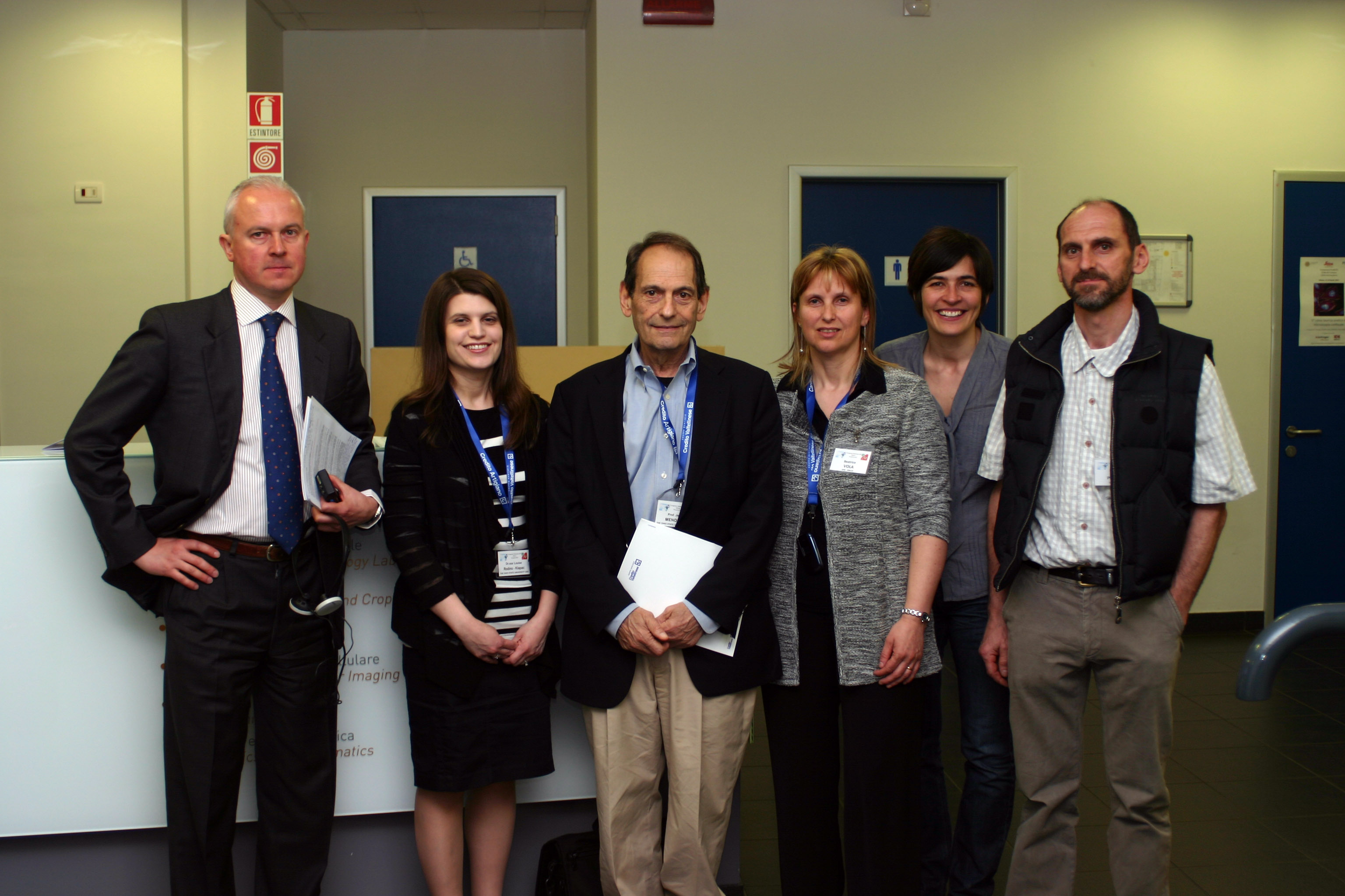 Da sinistra: A. Gonnella (membro GFB), L. Rodino Klapac (collaboratrice dott. Mendell), J. Mendell, B. Vola (presidente GFB), P. Bonetti (commissione medico-scientifica GFB), M. Perlini (vicepresidente GFB)