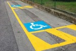 18131-parcheggio_abusivo_su_posto_riservato_ai_disabili_cassazione_multa-528x328