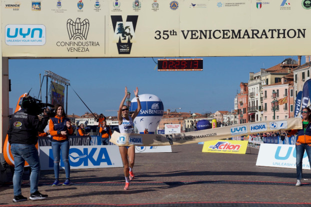 Sofiia Yaremchuk vincitrice della Maratona di Venezia 2021