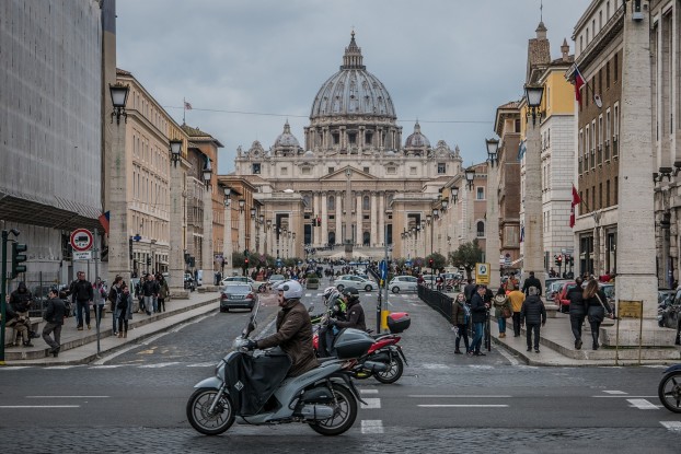 saint-peters-basilica-gb3a88da2b_1920